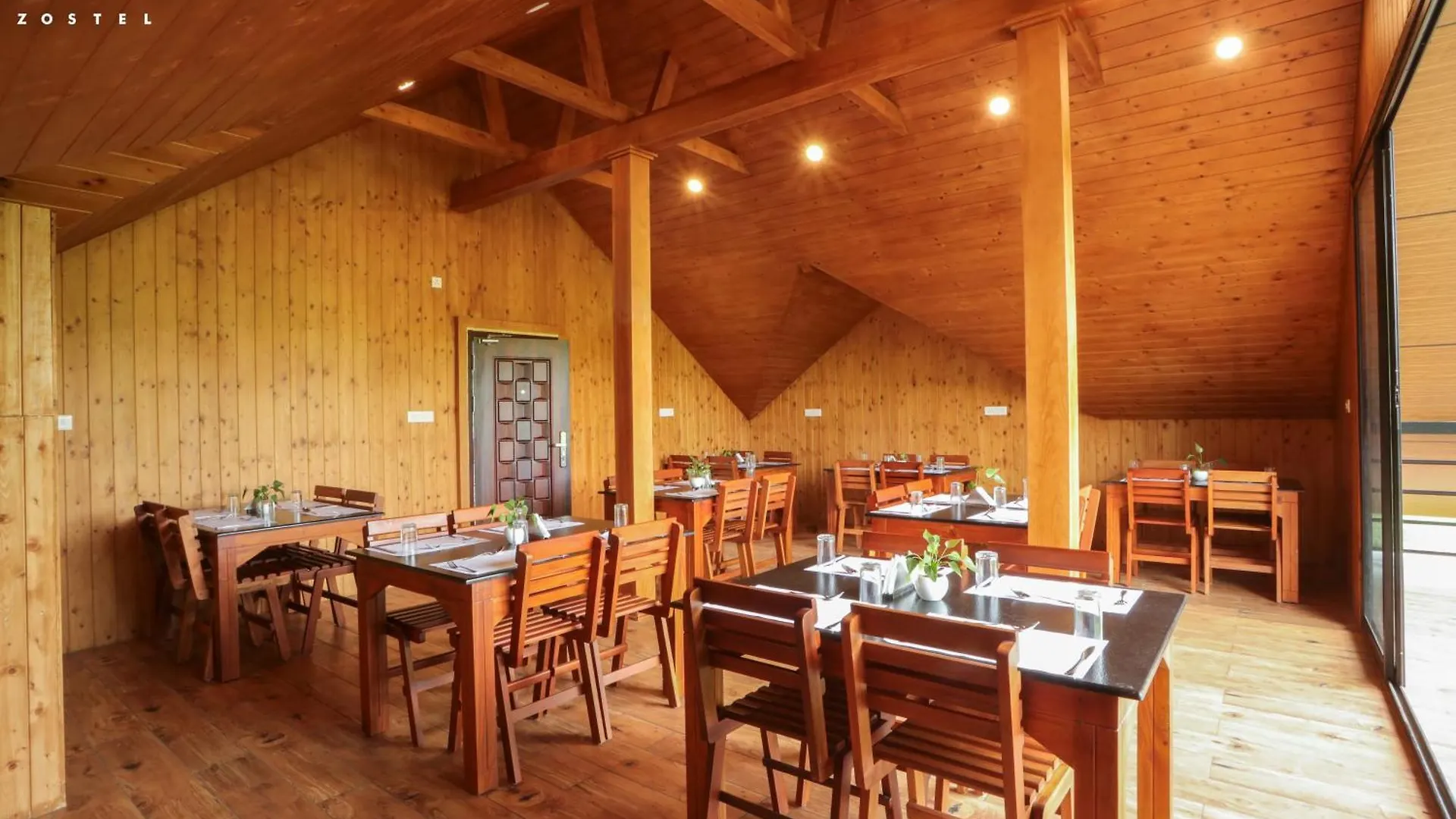 ***  Hostel Zostel Vagamon Indien